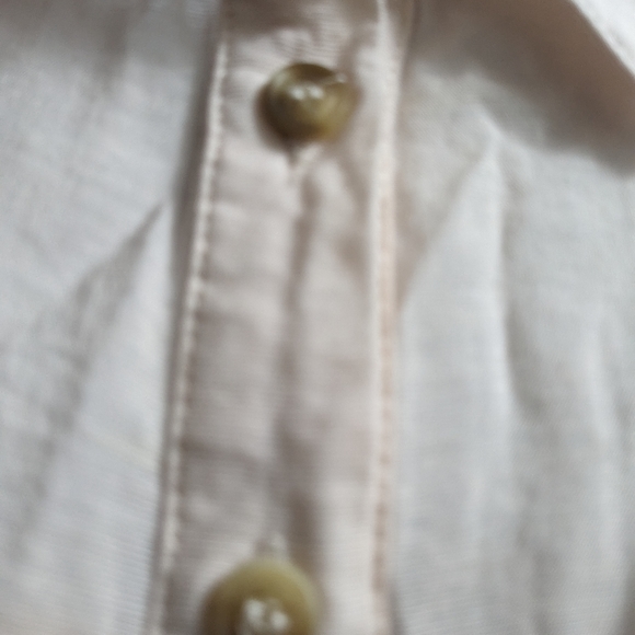 Can't read it blouse - Picture 4 of 7